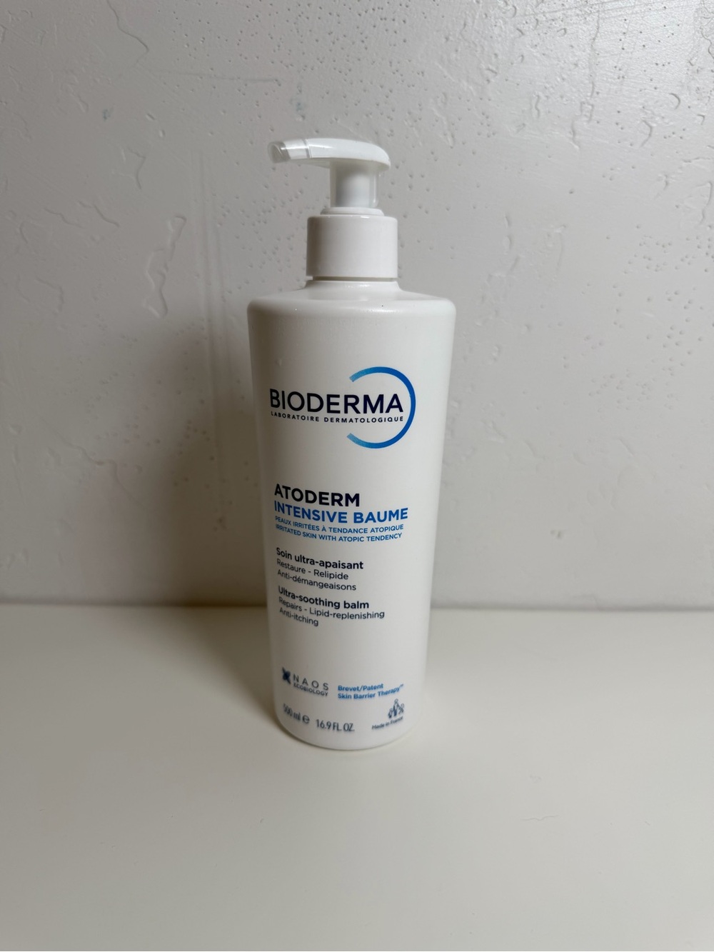Bioderma Atoderm Intensive Balm, a 16.9 fl oz (500 ml) ultra-soothing daily